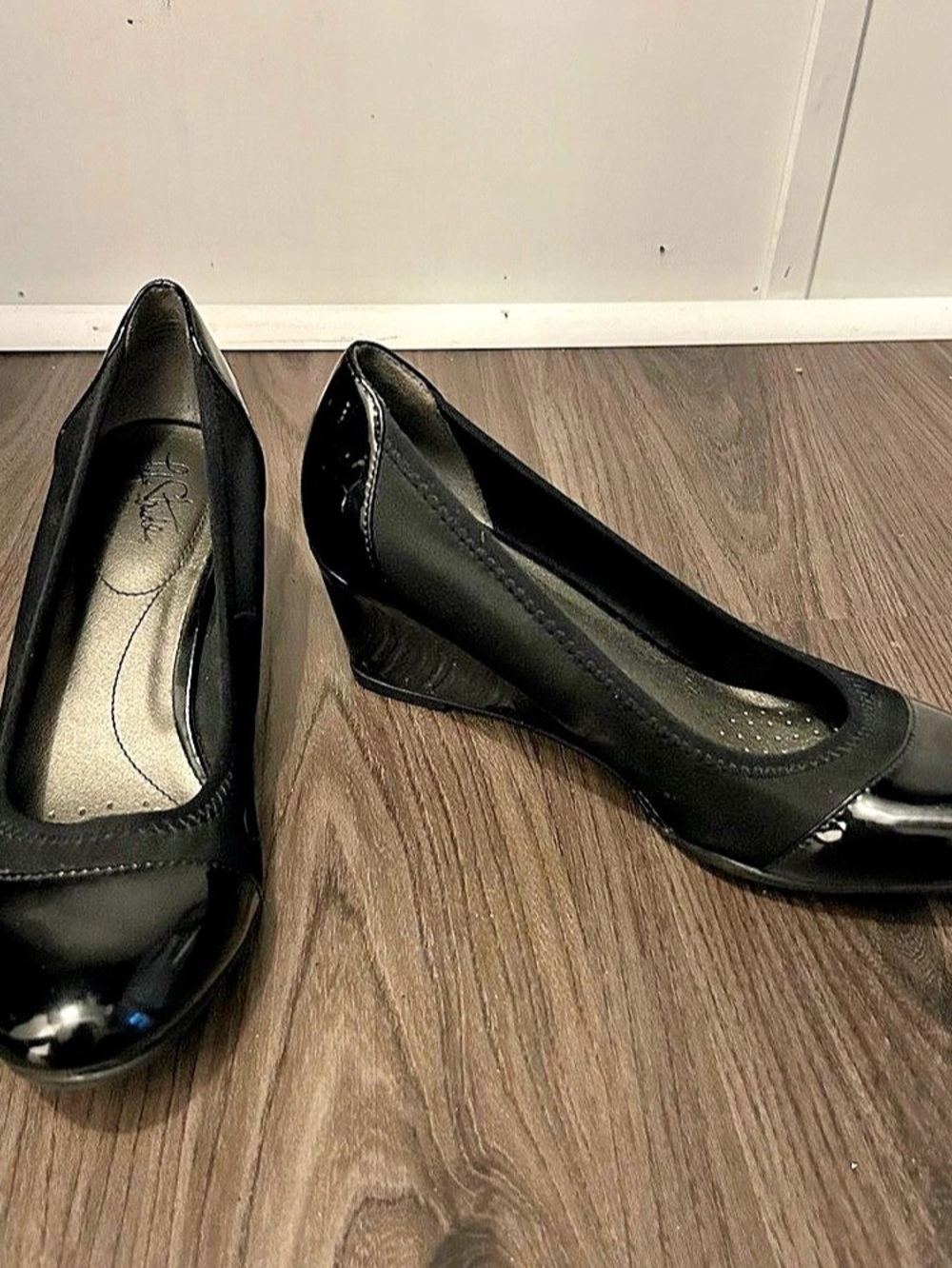 Life Stride Soft System Comfort Wedge Heel Women’s Shoe Size 9 Support Flexing